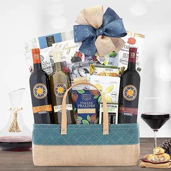 Italian Lovers Wine Gift Basket