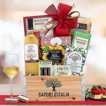 Pinot Grigio Wine Basket