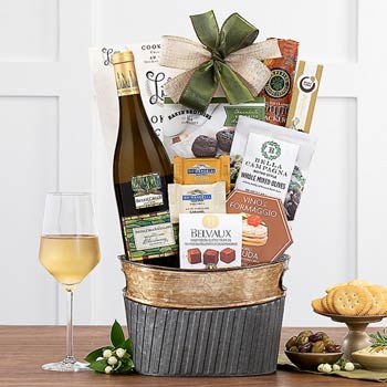 Wine and Gourmet Snacks Basket