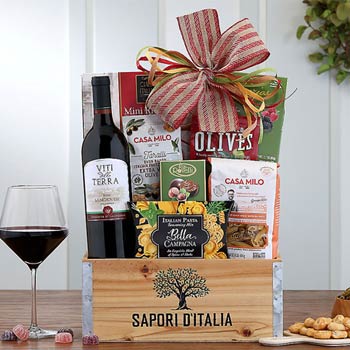 Italian Treats and Wine Basket