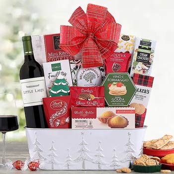 Christmas Cheer Wine Gift Basket