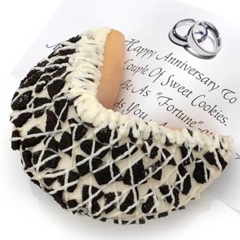 Cookies & Cream Gourmet Giant Fortune Cookie