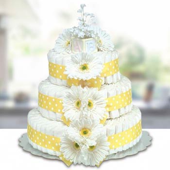 Bloomers Baby Classic Yellow Diaper Cake