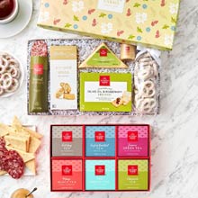 Hickory Farms Tea and Snacks Gift Set