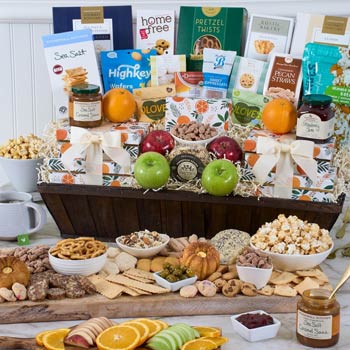 Deluxe Fruit and Gourmet Gift Basket